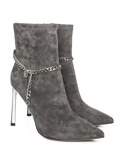 Велюровые ботильоны с декоративной цепью